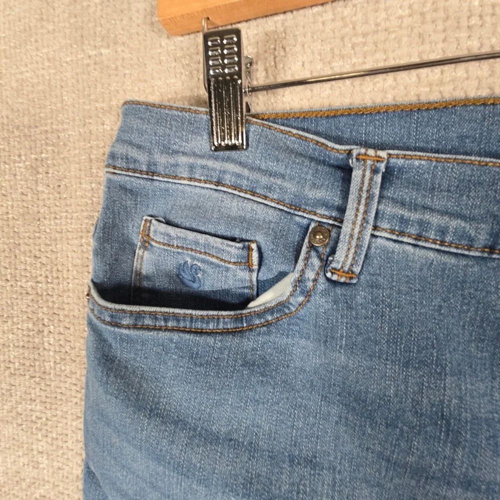 Gloria Vanderbilt Womens Blue Denim Bermuda Shorts Slimming Effect Sz 16 Stretch